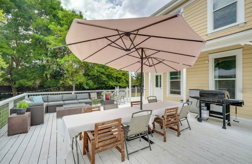 Modesto House | Modesto Mansion on 2 Acres - Great for Families!