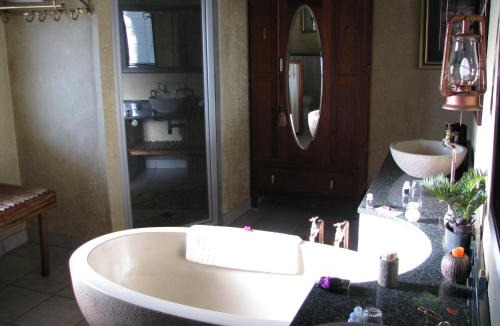 Rust De Winter Cabin | Mologa River Lodge