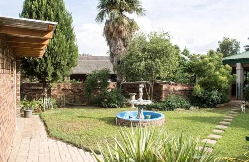 Mahikeng House | mommys guest house