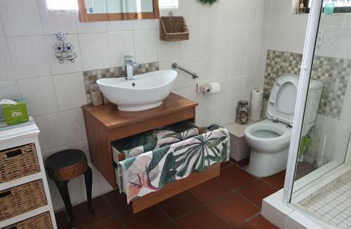 Kleinmond Apartment | Mona's Risibiki