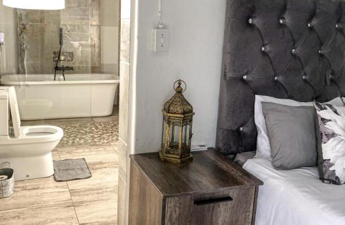 Marble Hall House | Monet Guesthouse