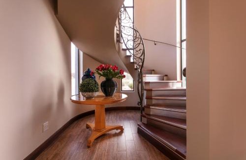 Parys House | Monet House