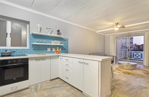 West Beach Apartment | Mont Serrat 49