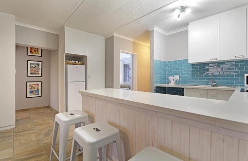 West Beach Apartment | Mont Serrat 49