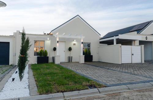 Stellenbosch House | Montbleu Cottage