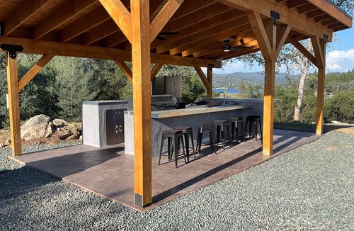 Penn Valley RV Rental | Moonshadow Flat Glamping - Onyx Tent