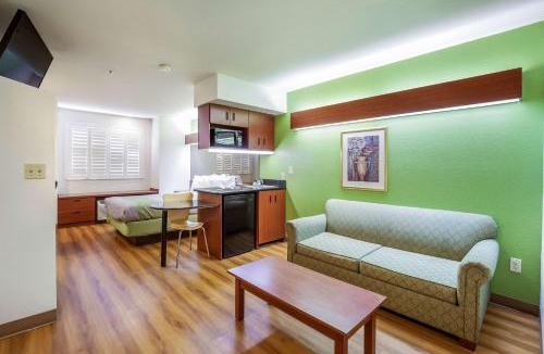 Dixon Hotel | Motel 6-Dixon, CA