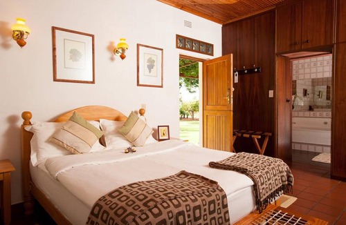 Bonnievale House | Motel ∙ 8 guests