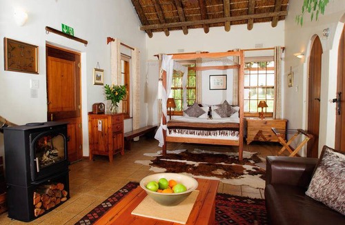 Bonnievale House | Motel ∙ 8 guests