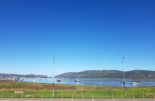 Knysna House | Motel ∙ 8 guests