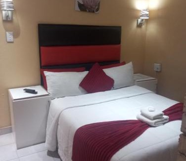 Elundini Bed & Breakfast | Motho ke wena BnB