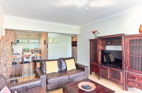 Mouille Point Apartment | Mouille Point Mountain View 2 Bedroom