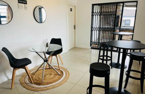 Port Elizabeth Apartment | Mount Pleasant Suites