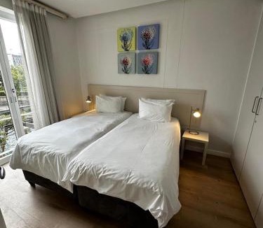 Victoria and Alfred Waterfront Apartment | Mountain Marina Luxury Apartments