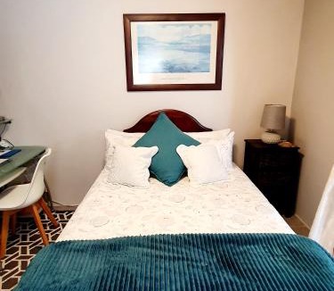 Eikenbosch Apartment | Mountain Rose Cottage