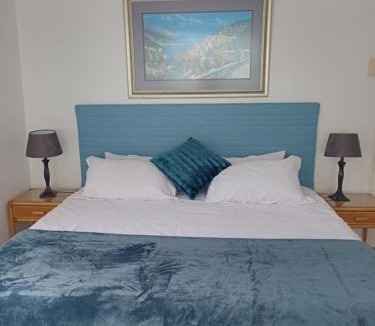 Hermanus Heights House | Mountain View