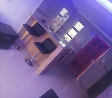 Durban Apartment | Mr Bookit 129 Westmeath Avenue Bonela Mayville 4091
