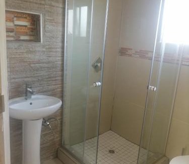 Durban Apartment | Mr Bookit 129 Westmeath Avenue Bonela Mayville 4091