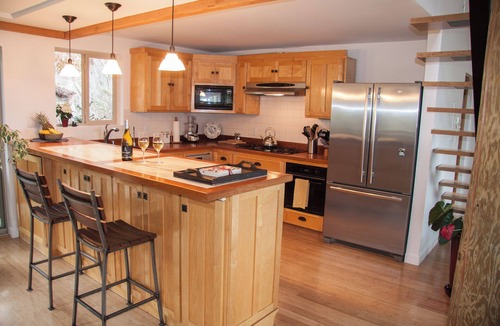 Muir Beach House | Muir Beach's Haiku House with Dramatic Ocean Views and Easy Beach Access