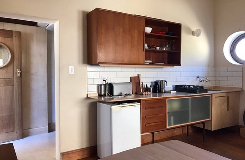 Kalk Bay Apartment | Muizenberg Magic-beach and mountain apartment
