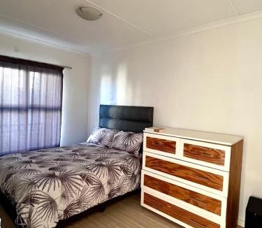 Muizenberg Apartment | Muizi Hideaway
