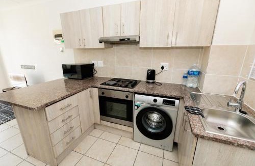 Muizenberg Apartment | Muizi Hideaway