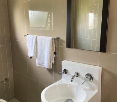 Mnquma House | My Mothers Love Guesthouse
