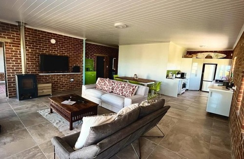 Suiderstrand House | Myberg@Sea - where Africa dips its toes into the southern ocean