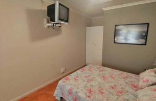 Goodwood Apartment | N-One Self Catering