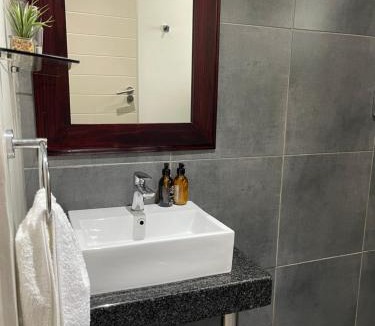 Nahoon Apartment | Nahoon Studio B