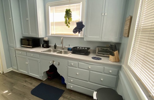 Vallejo House | Napa SF near all popular locations! PET FRIENDLY. King Bed Near Wine Country.