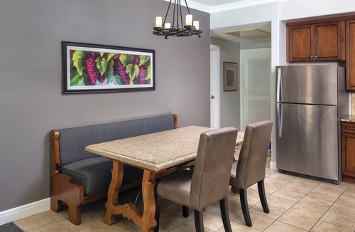 Napa Condo | Napa Valley | Napa Wine Stay | Pool & Hot Tub