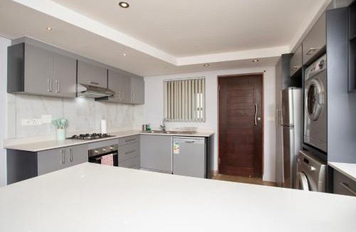 Mossel Bay Apartment | Nautica 410 by Mountain City Investments