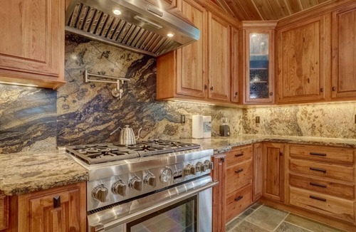 Tahoe Paradise House | Navahoe Nest - Large Luxury Home w Hot Tub