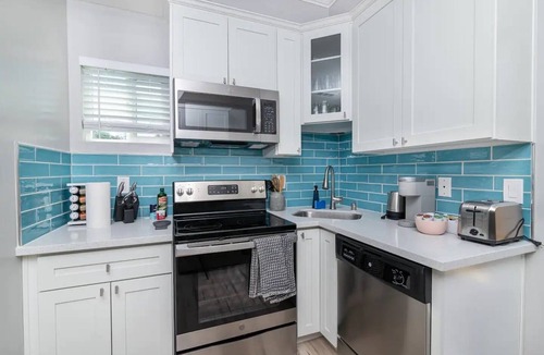 Sacramento House | Near Sac Downtown Charming&Cute Brand New House