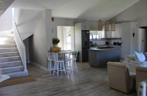 Voelklip House | Nest Egg Holiday Home Voëlklip
