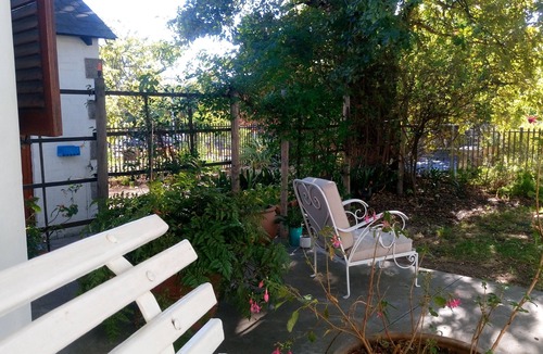 Paarl Apartment | New Listing Bungalow Room in Heritage House on Paarl historic Main Rd,