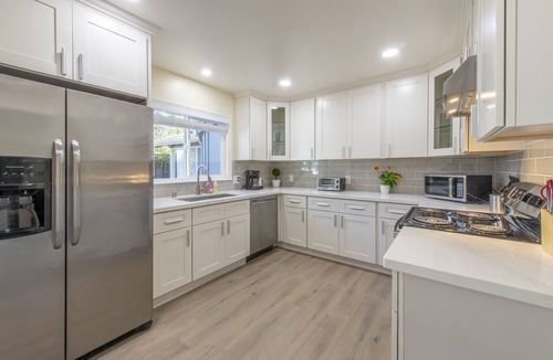 Fair Oaks House | NEW Luxury 3B/1B in Menlo Park - Near Stanford, FB