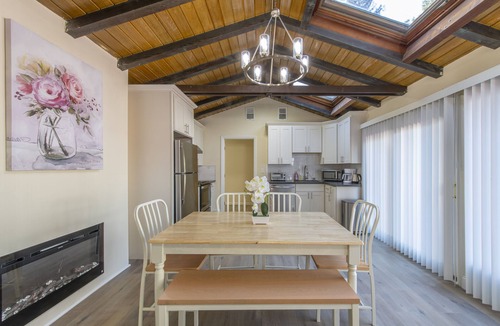 Fair Oaks House | NEW Luxury 3B/2B in Menlo Park - near Stanford, FB