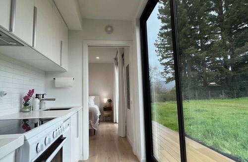 Kenwood Cottage | New modern cottage in the heart of Sonoma Valley
