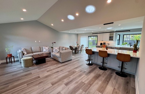 Cupertino House | New, Quiet, Modern Comfort 3-bedroom house in tranquil Cupertino