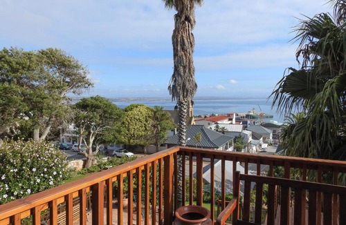 Mossel Bay House | New Stone Manor