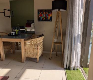 Victoria Bay Apartment | New Wave Village