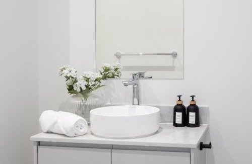 Claremont Apartment | Newlands Peak Southern Cross