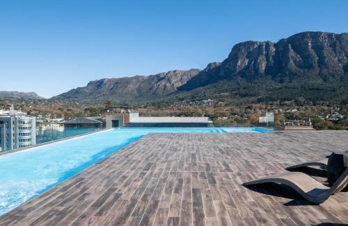 Claremont Apartment | Newlands Peak Southern Cross