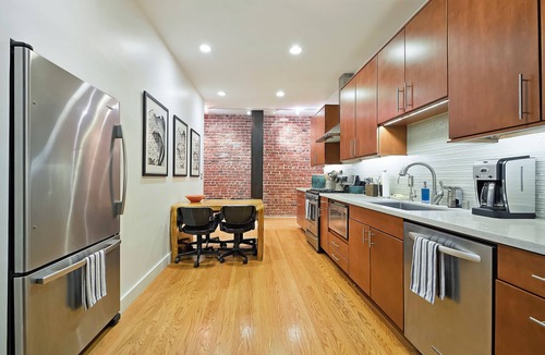 Downtown San Francisco House | Newly Remodeled Loft in Lower Nob Hll by RedAwning
