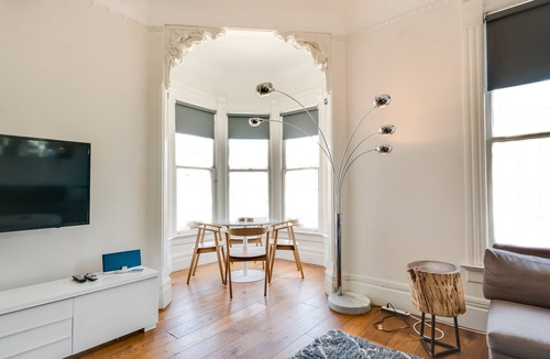 Lower Haight Apartment | Newly Remodeled Victorian Beauty Two Bedroom In The Haight Ashbury
