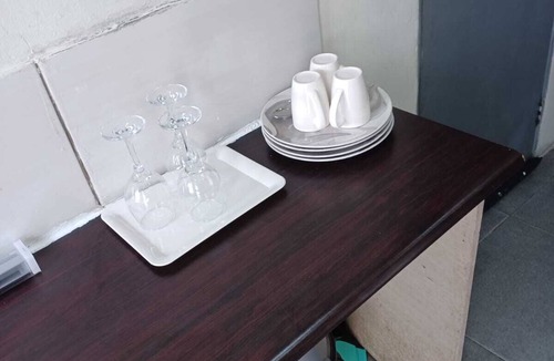 Greater Johannesburg Metropolitan Area Apartment | Nice 3-bedroom Aprt with WiFi at 59 lindhorst st Kenilworth Joburg South 2190