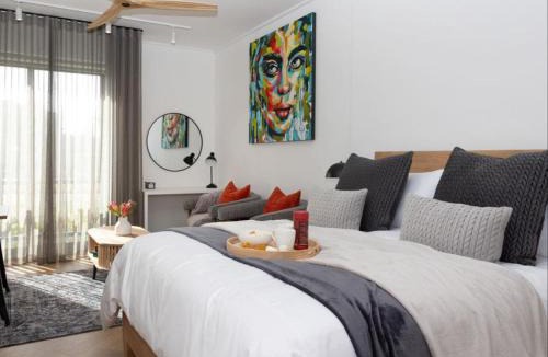 Century City Apartment | Nine Palms 223B