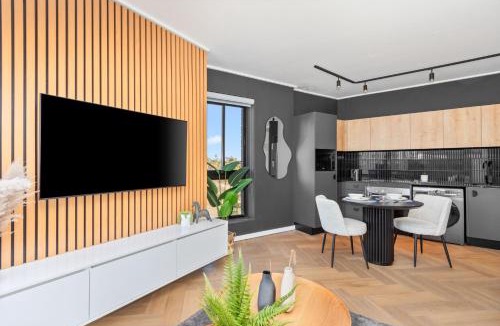 Century City Apartment | Nine Palms 330